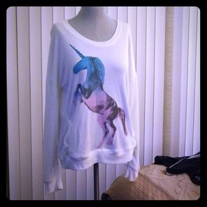 Unicorn sweater with pockets